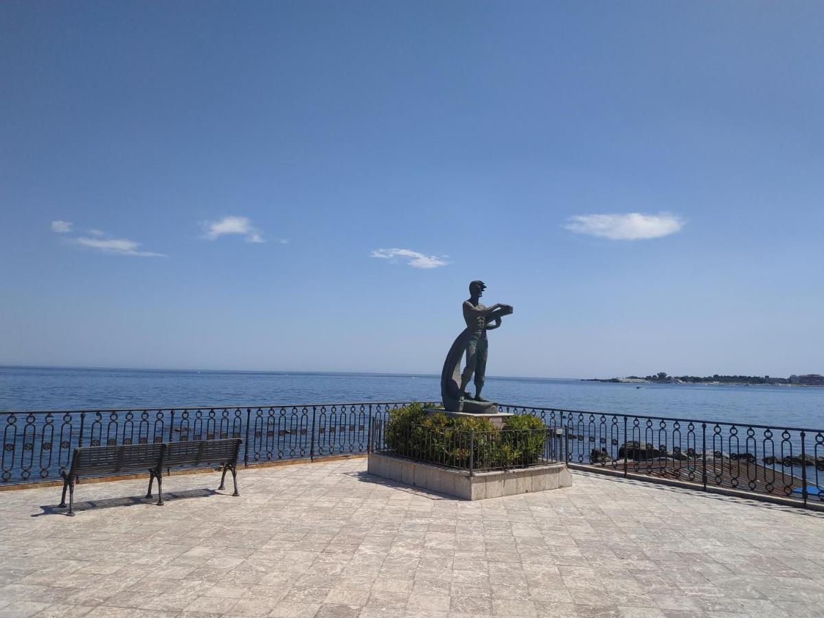 Апартаменты Casa In Borgo Marinaro Джардини-Наксос Экстерьер фото